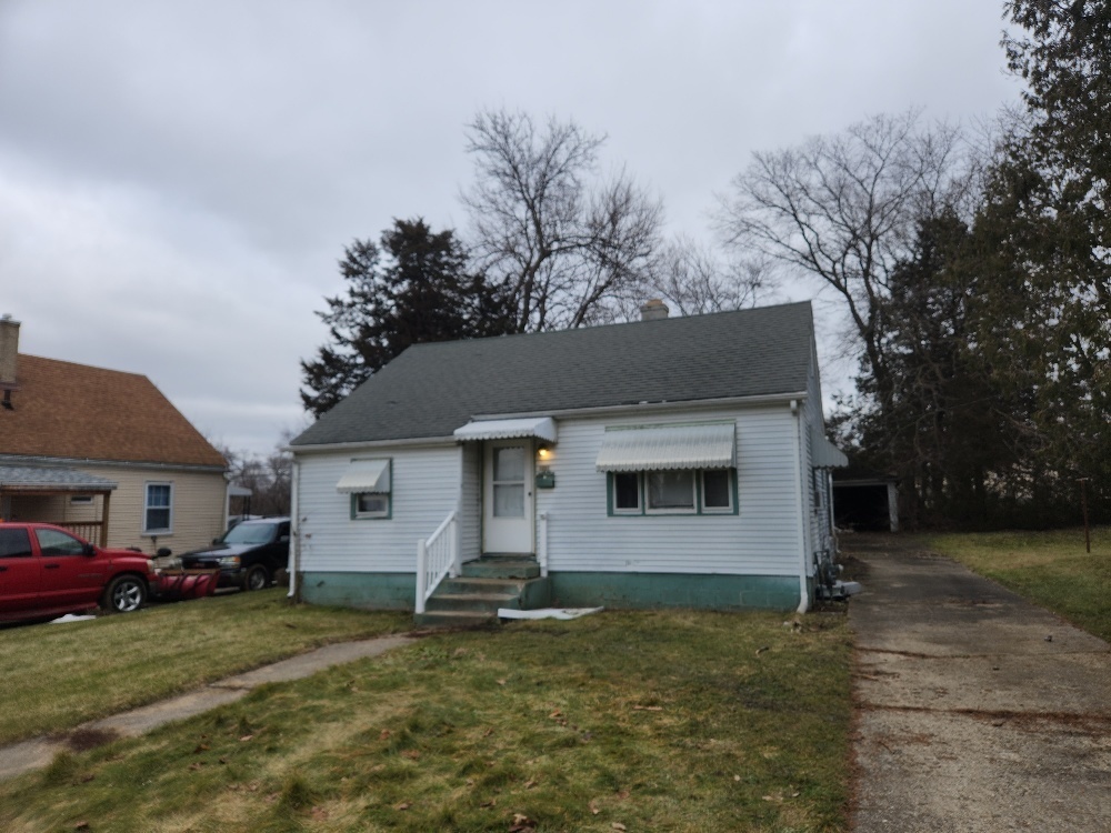 Property Photo:  1008 S Independence Avenue  IL 61102 