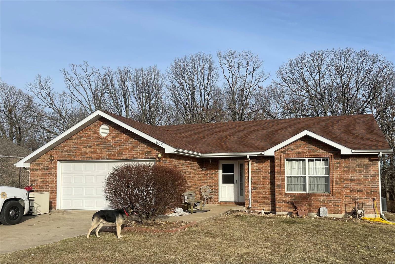 Property Photo:  1608 Woodhill Drive  MO 65536 