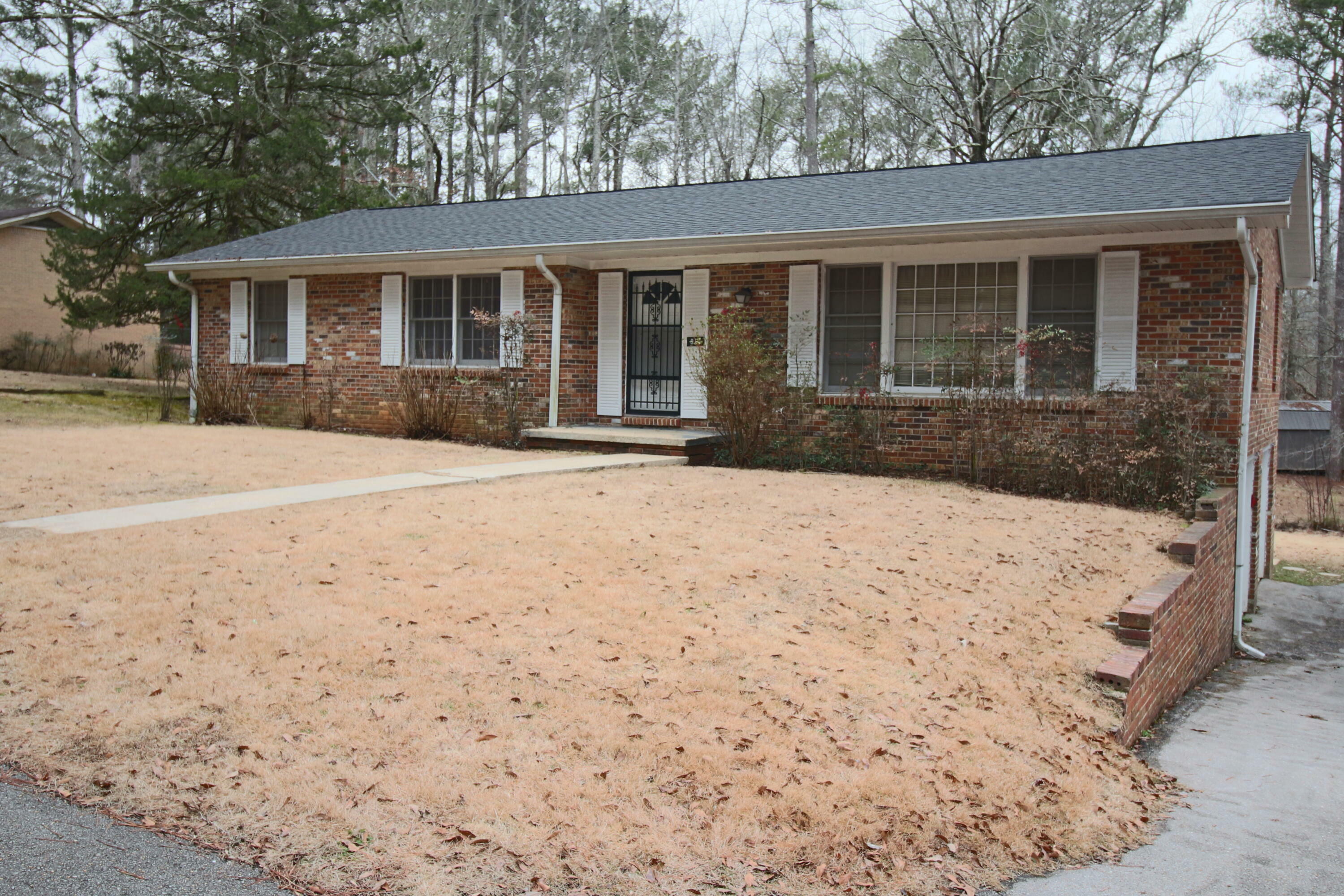 Property Photo:  910 S Pearl St.  MS 38852 