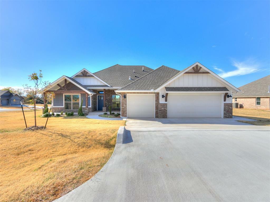 Property Photo:  2803 Hickory Hills Court  OK 73065 