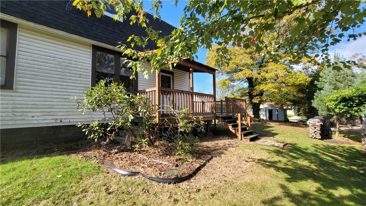 Property Photo:  1447 5th St  PA 15065 