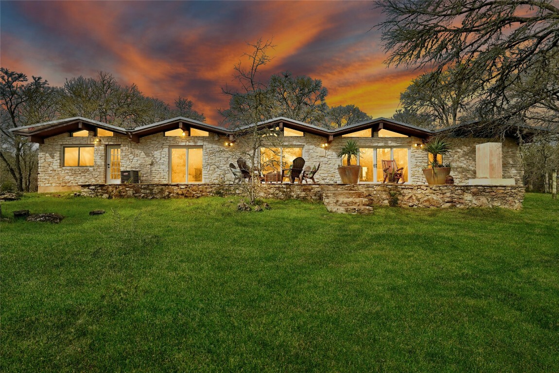 Property Photo: 212 Hunters Glen Drive TX 78666