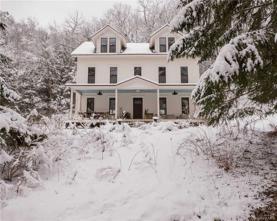 Property Photo:  191-195 Woodchuck Hollow Road  NY 12410 