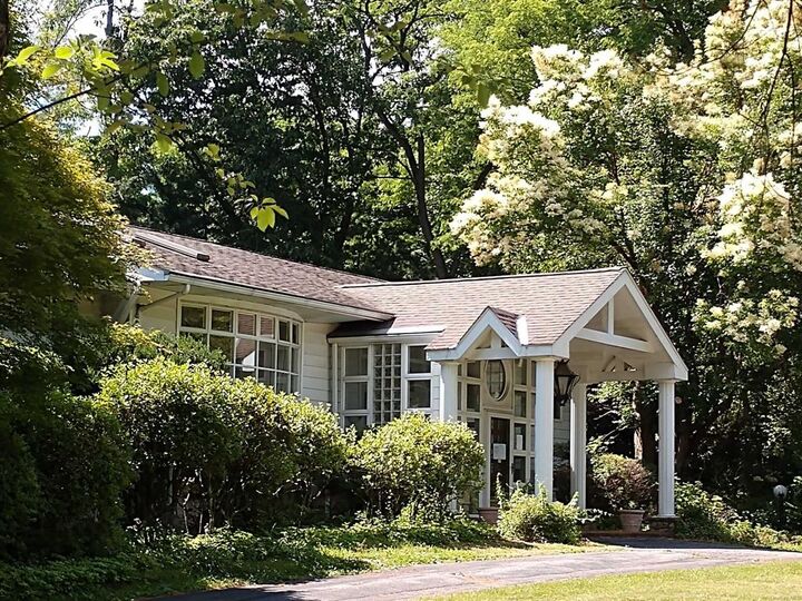 7 Gwens  Poughkeepsie NY 12601 photo