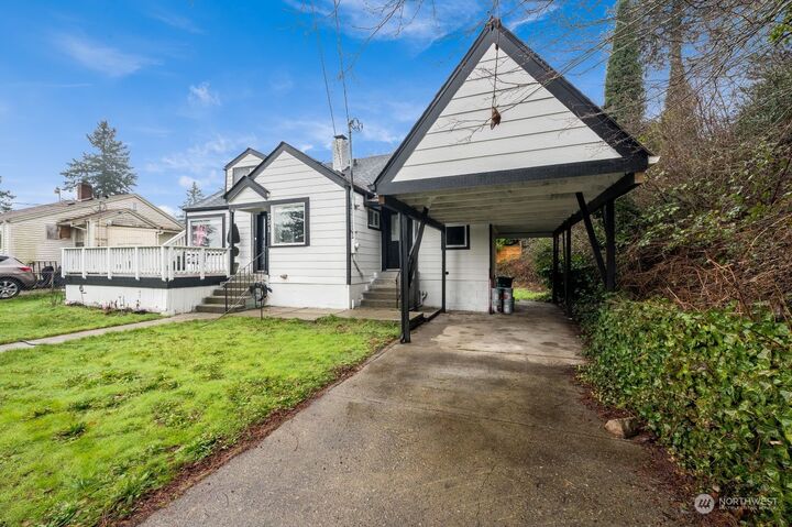 Property Photo: 731 S Charleston Avenue WA 98312