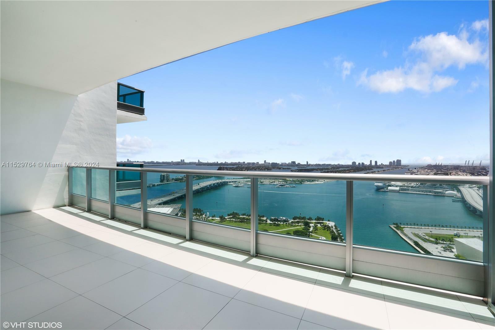 Property Photo:  900 Biscayne Blvd 4102  FL 33132 