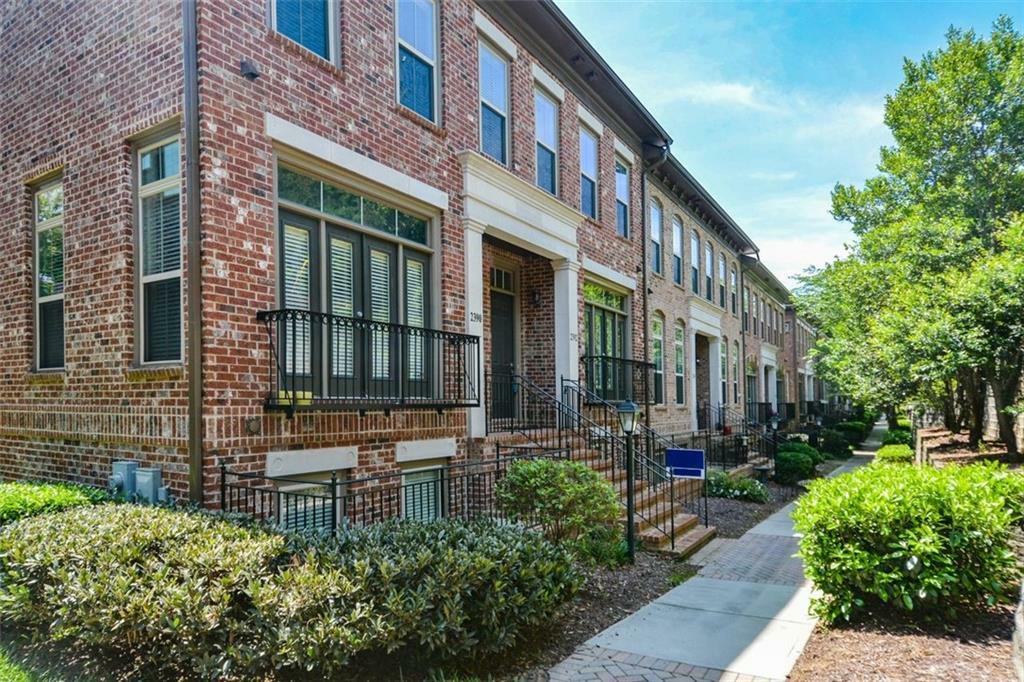 Property Photo: 2392 Crescent Park Court 3/17 GA 30339