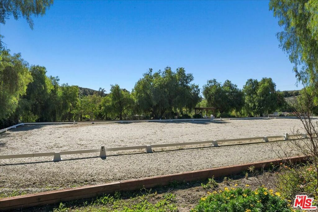 Property Photo:  15606 Tierra Rejada Road  CA 93021 