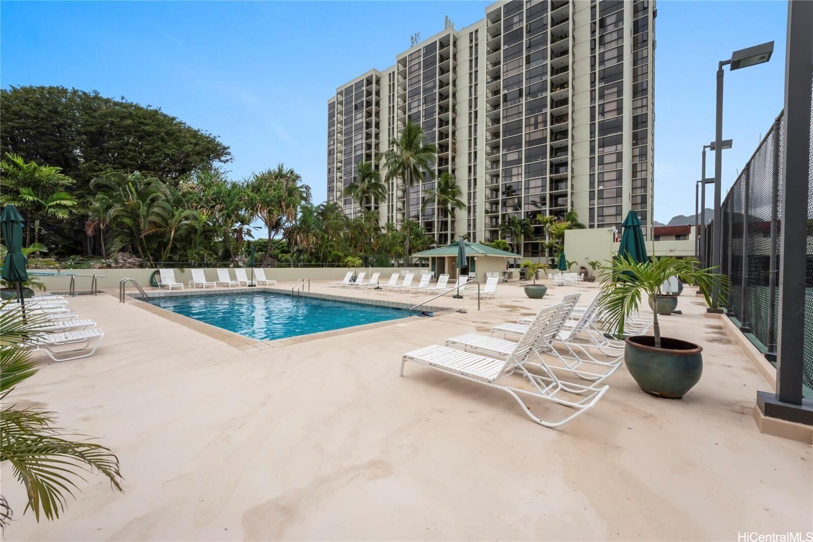 Property Photo: 322 Aoloa Street 1002 HI 96734