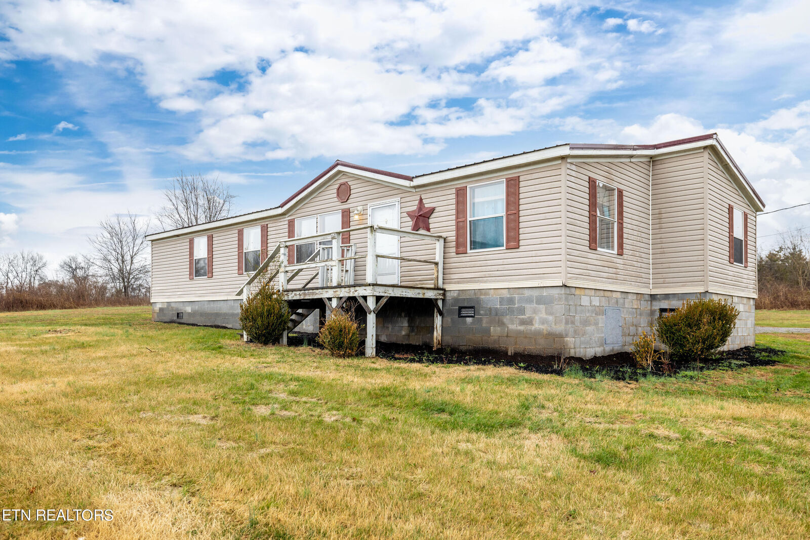 Property Photo:  2881 Reed Springs Rd  TN 37874 