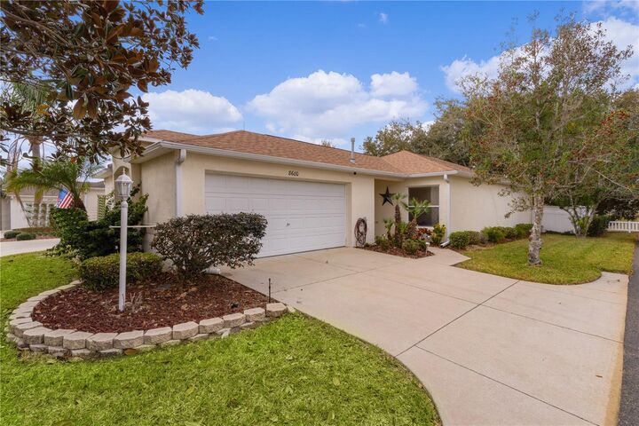Property Photo: 8600 SE 166th Martin Lane FL 32162