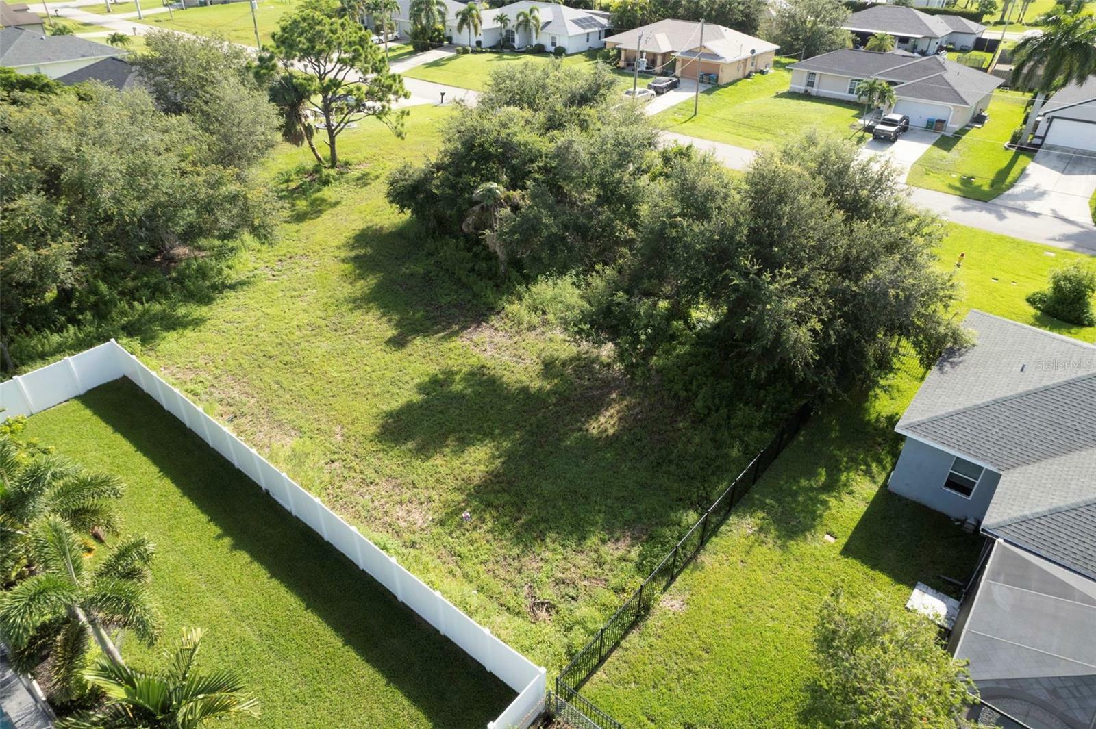 Property Photo: 1502 SW 19th Avenue FL 33991