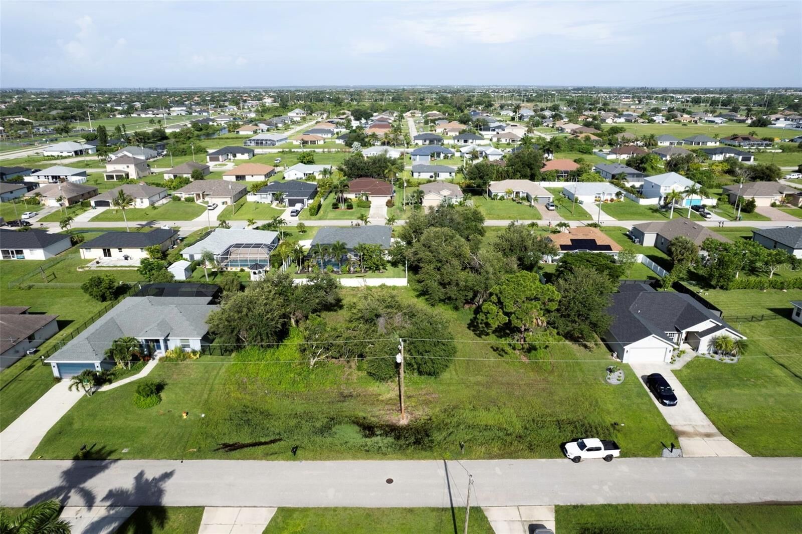 Property Photo:  1502 SW 19th Avenue  FL 33991 