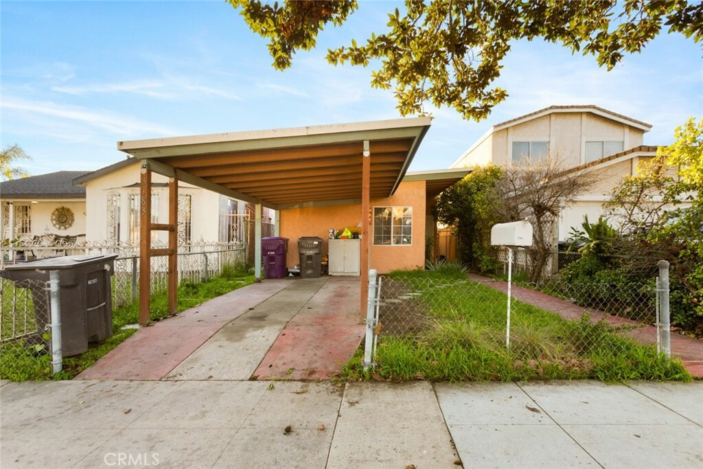 Property Photo:  3183 Gale Avenue  CA 90810 