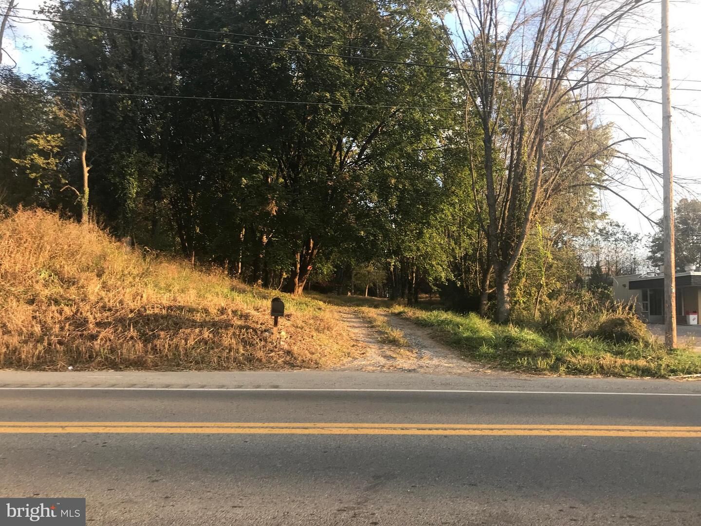 Property Photo: 8285 Martinsburg Pike WV 25443