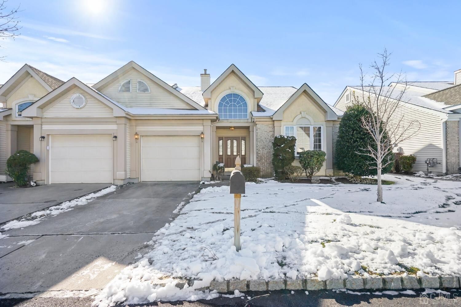 Property Photo:  15 Wellfleet Street  NJ 08831 