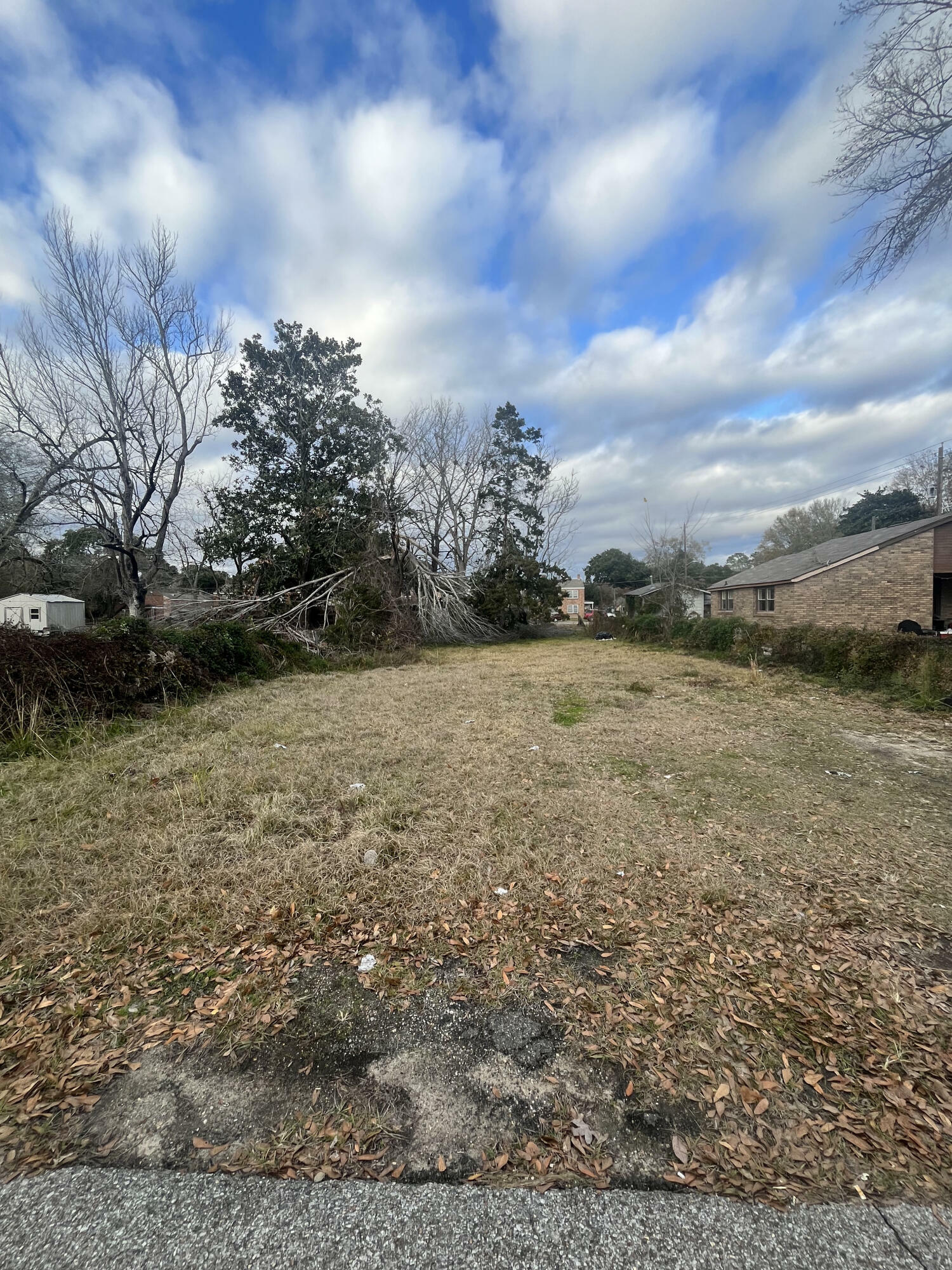Property Photo:  214 Willis Ave.  MS 39401 