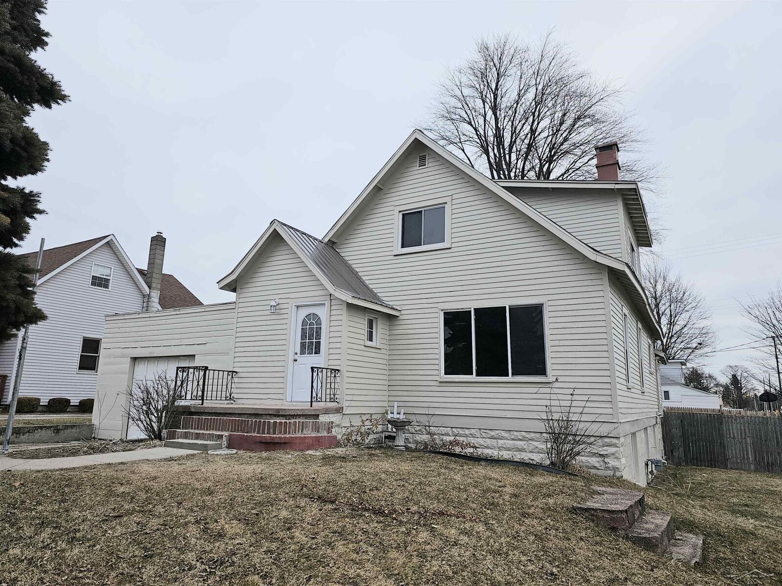 Property Photo: 429 S Van Etten MI 48650