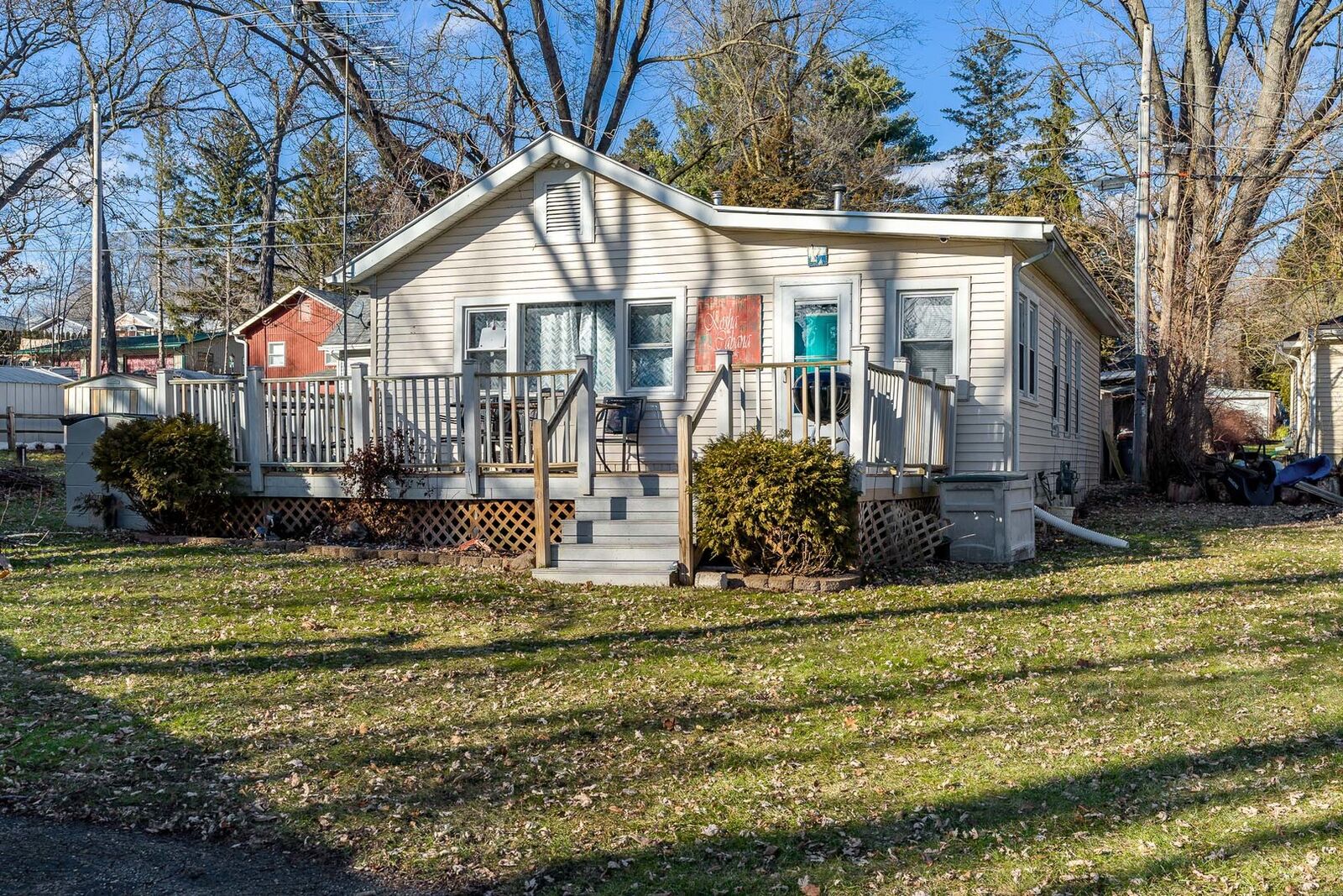 Property Photo:  114 Lakeview Avenue  WI 53534 