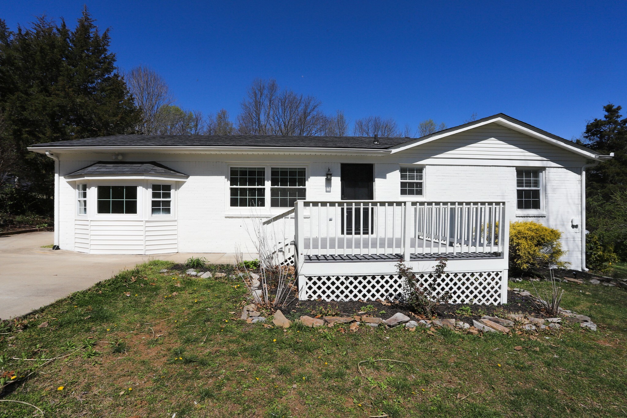 Property Photo:  1007 Davidson Dr  TN 37029 