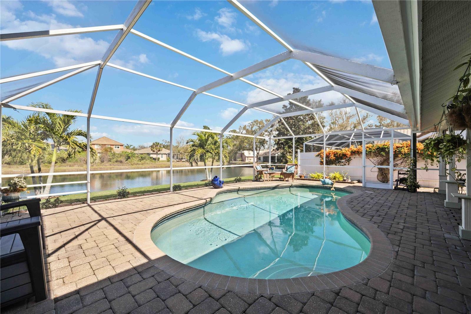 Property Photo: 5317 Gardens Drive FL 34243