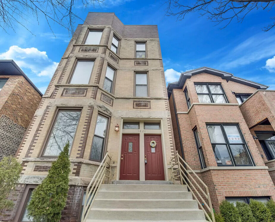 Property Photo:  3820 S Lowe Avenue 1R  IL 60609 