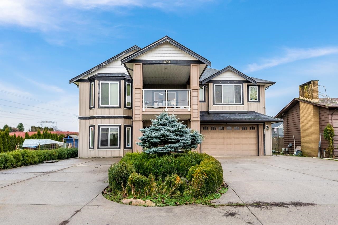 Property Photo: 3754 Ross Road BC V4X 1T1