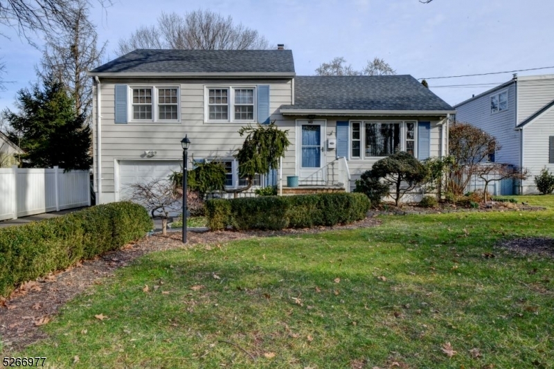 Property Photo:  142 Riverside Dr  NJ 07081 