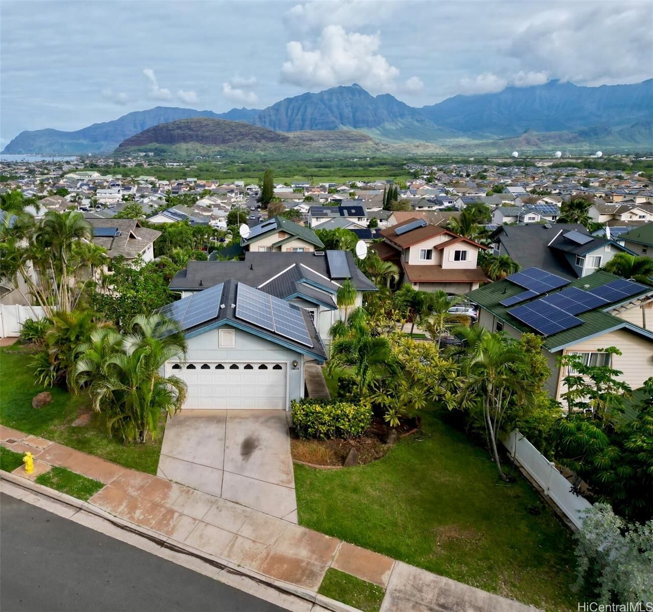 Property Photo: 87-1062 Oheohe Street HI 96792