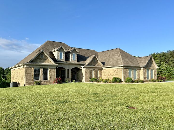 Property Photo: 24 Shimmering Moon Drive KY 42503