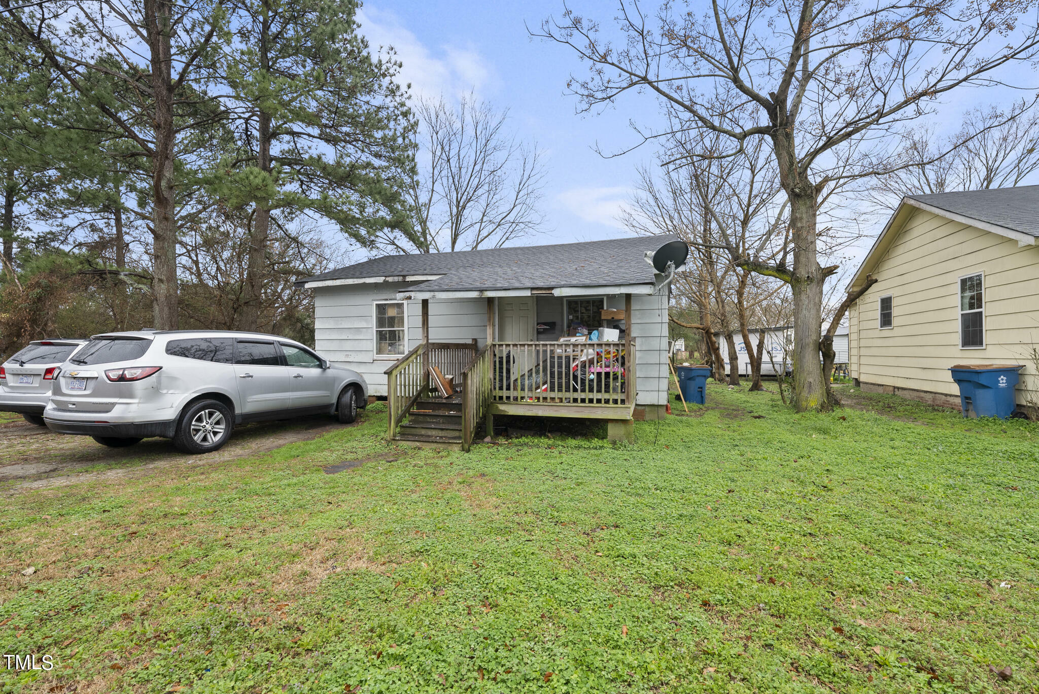 Property Photo:  1012 E Harnett Street  NC 28334 