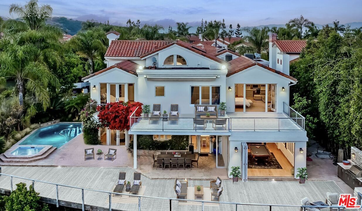 Property Photo: 12610 Promontory Rd CA 90049