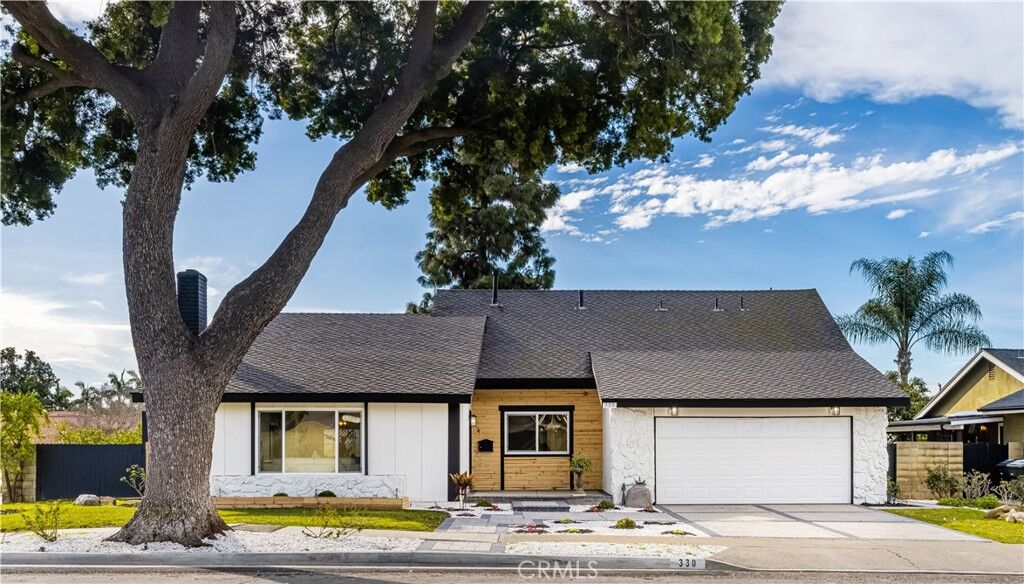 Property Photo:  330 Rio Grande Avenue  CA 92870 