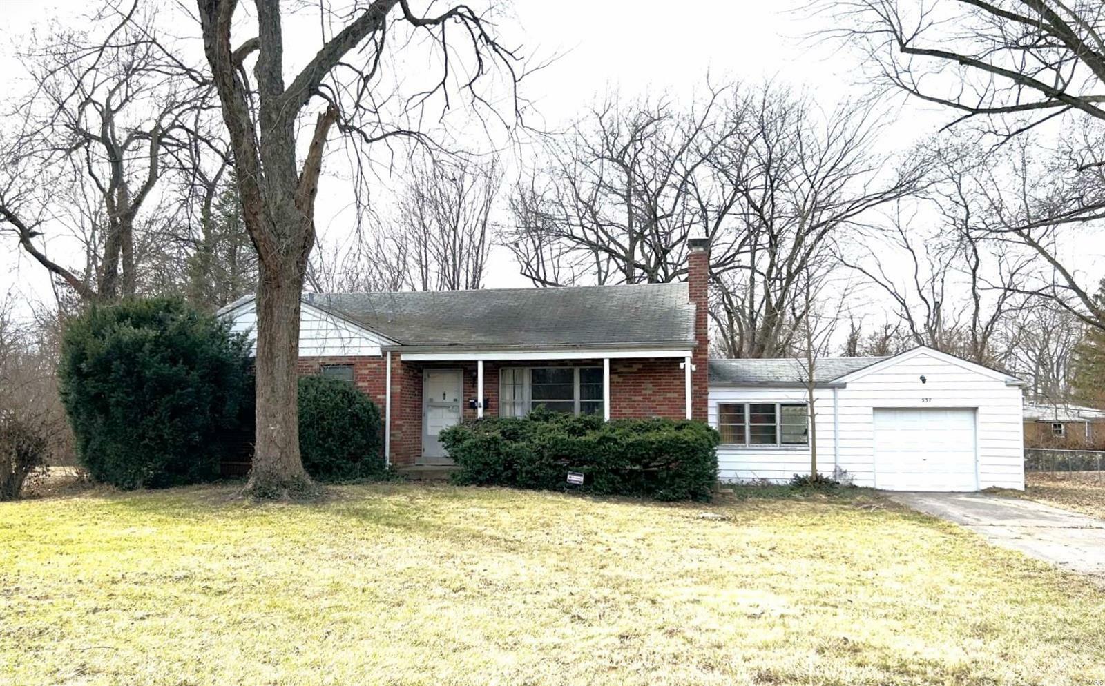 Property Photo:  537 Ford Drive  MO 63135 