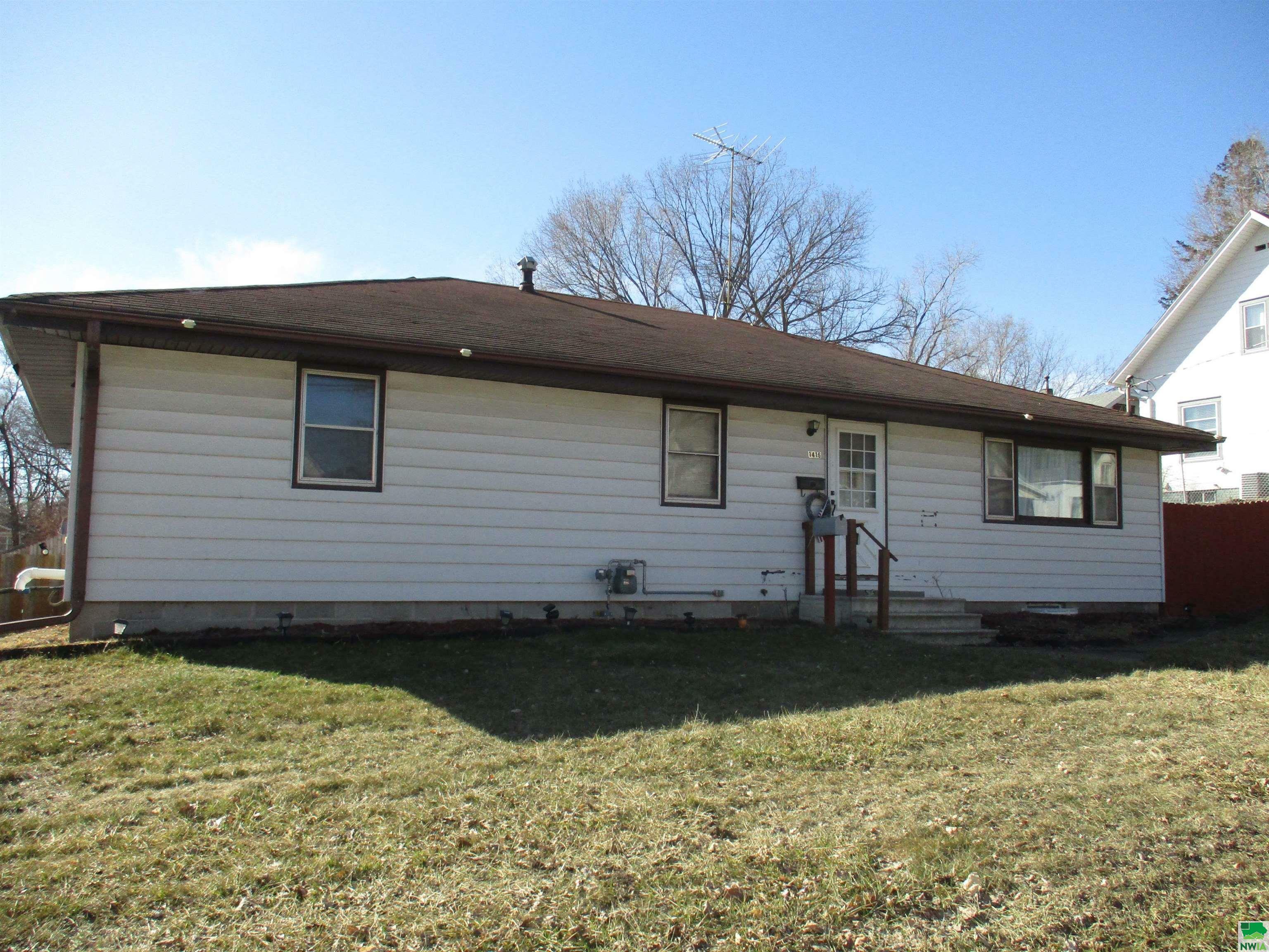 Property Photo:  1416 27th St.  IA 51104 