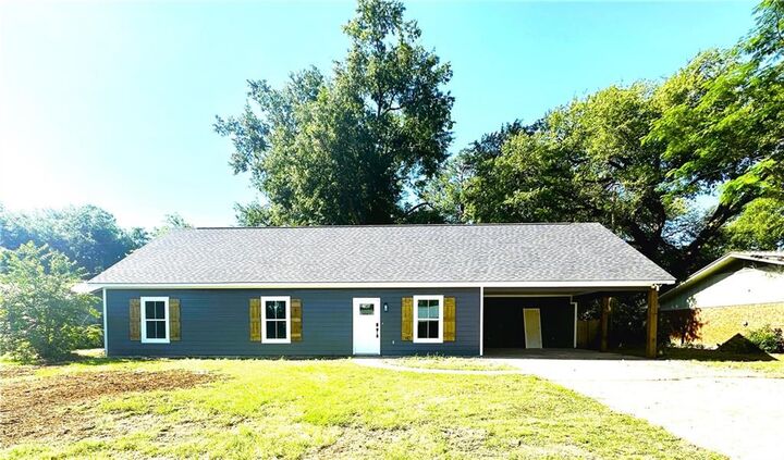 109 Royal Street  Natchitoches LA 71457 photo