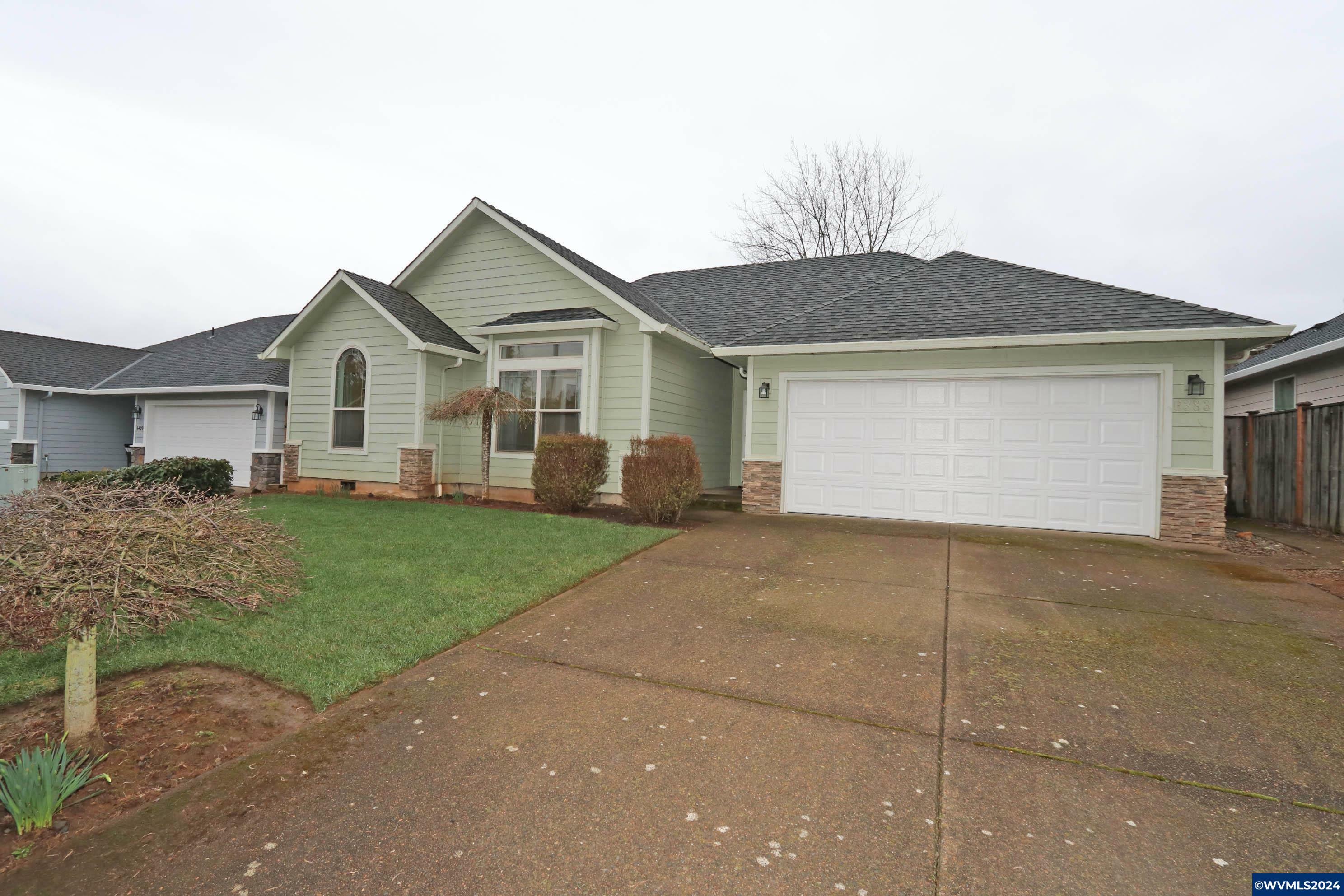 Property Photo:  6383  Robin Hood St SE  OR 97306 