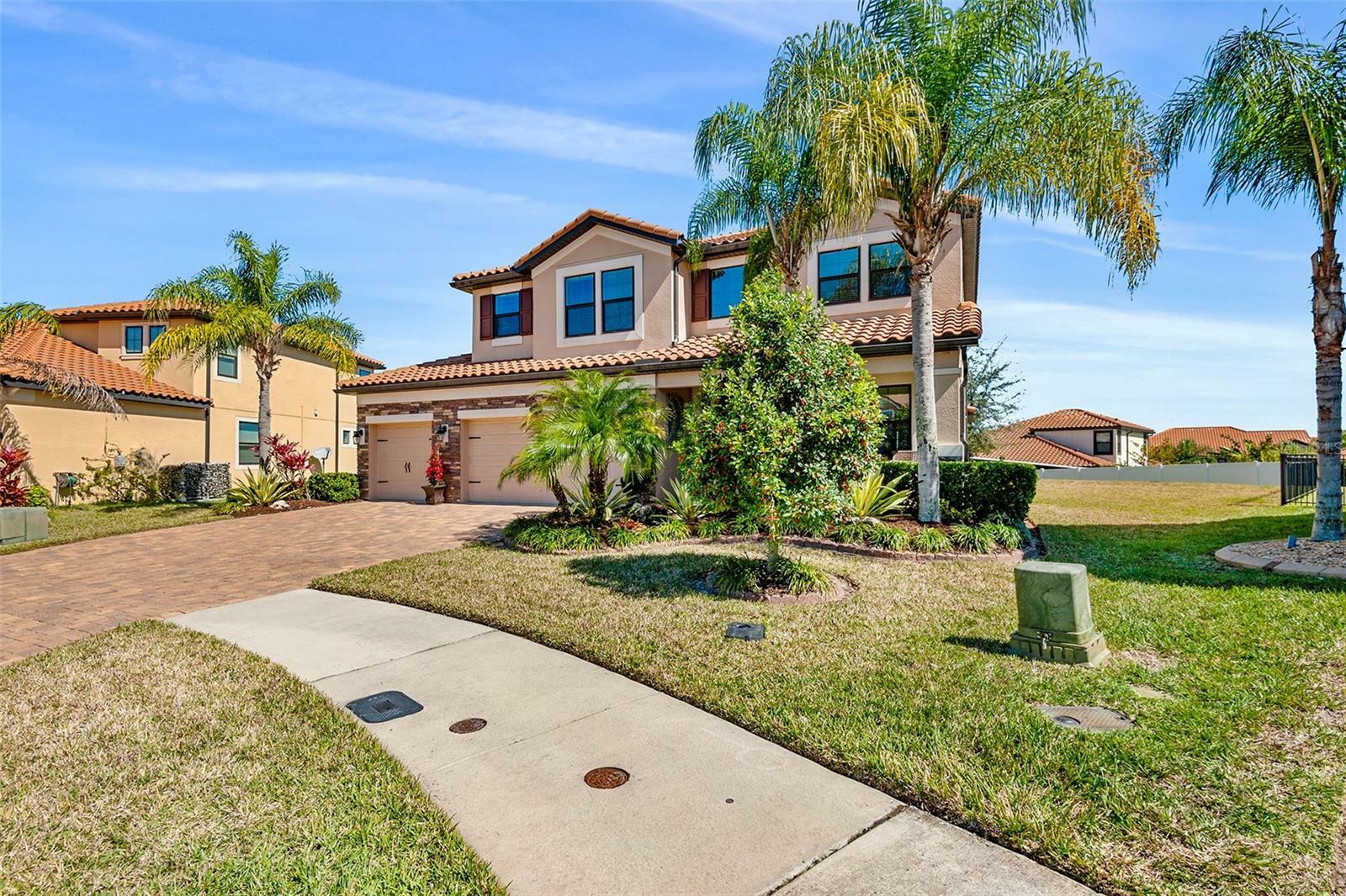 Property Photo:  3909 Aquilla Drive  FL 33810 