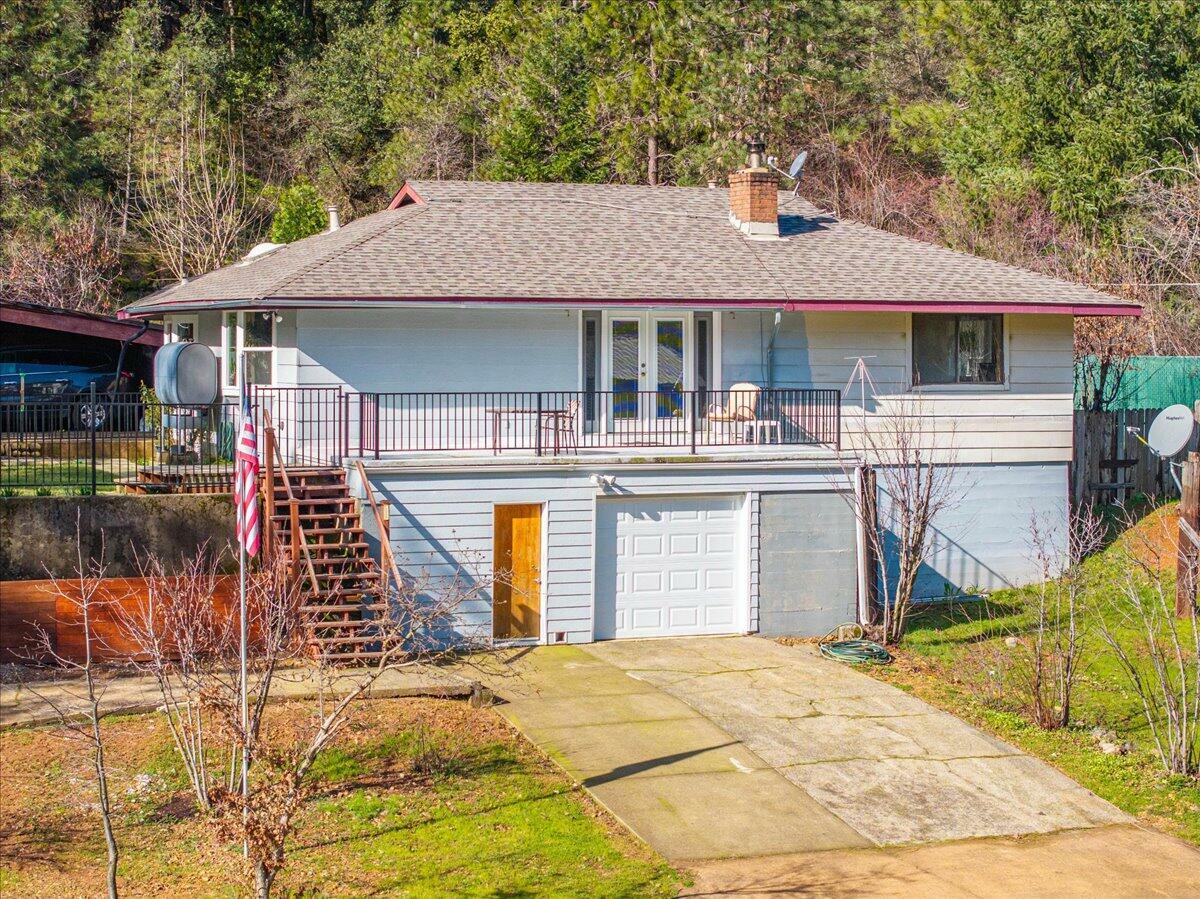 Property Photo:  18322 Obrien Inlet Road  CA 96051 