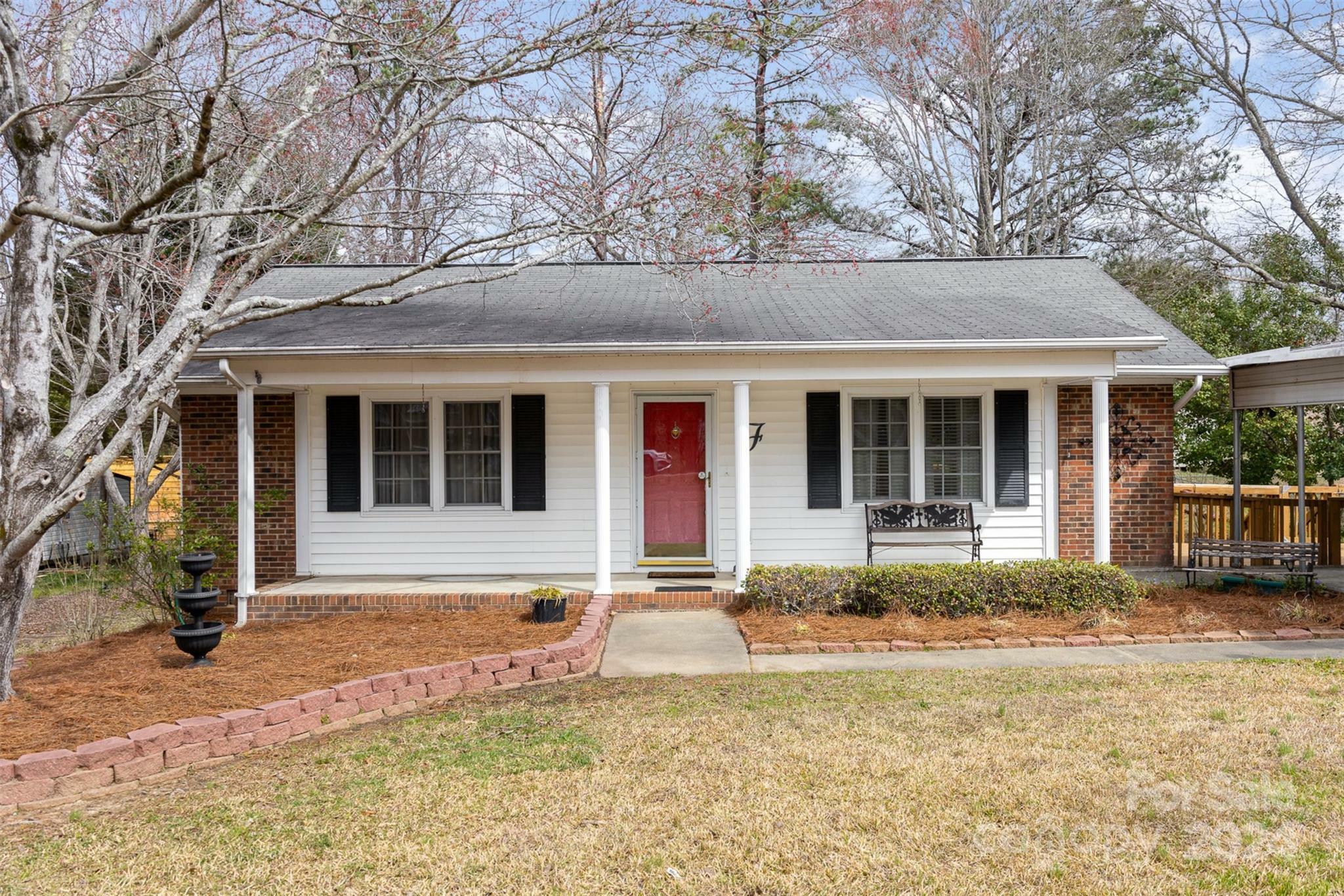 Property Photo:  2339 Seneca Plaza Drive  SC 29720 