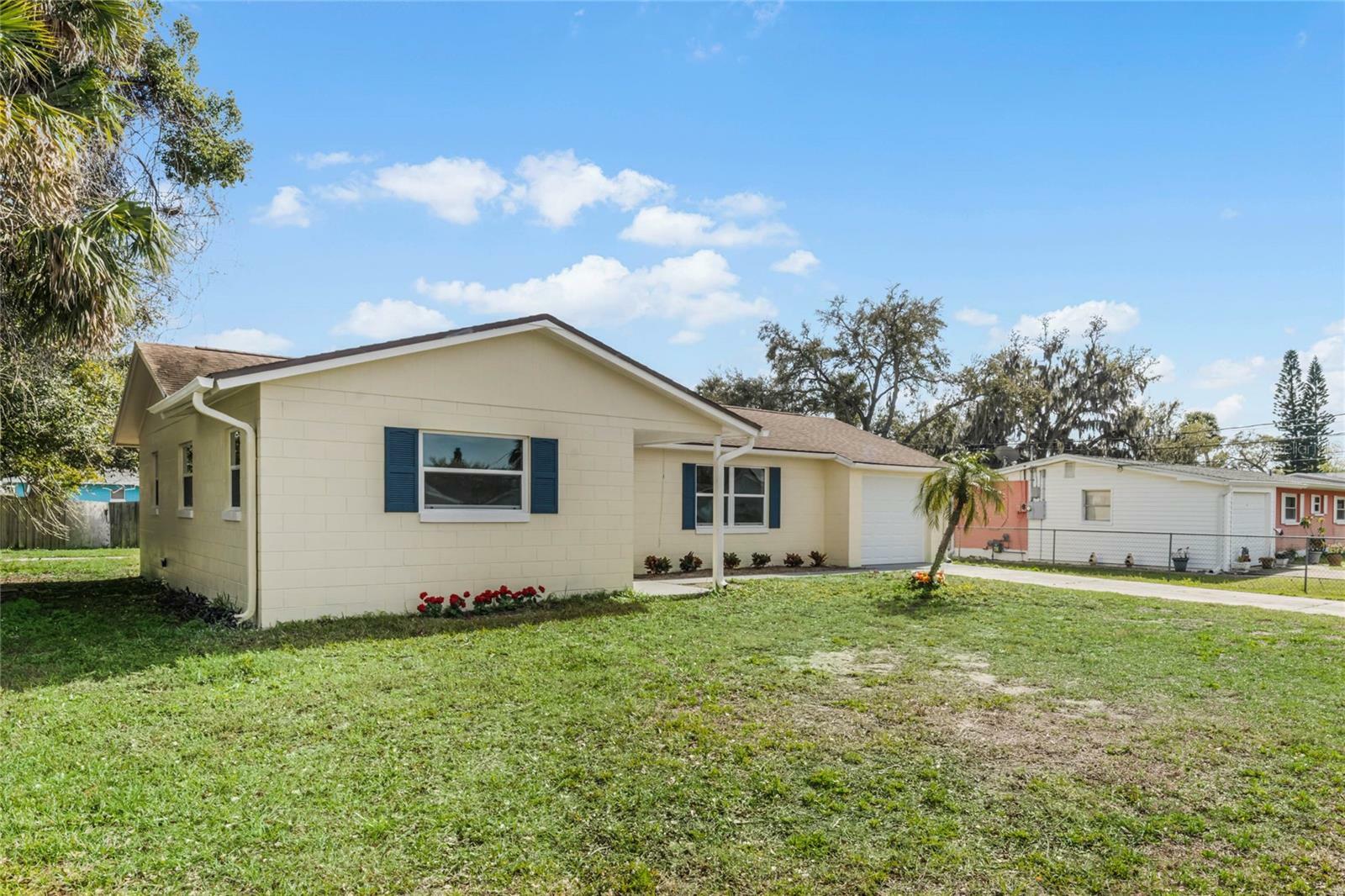 Property Photo:  706 Jane Avenue  FL 32168 