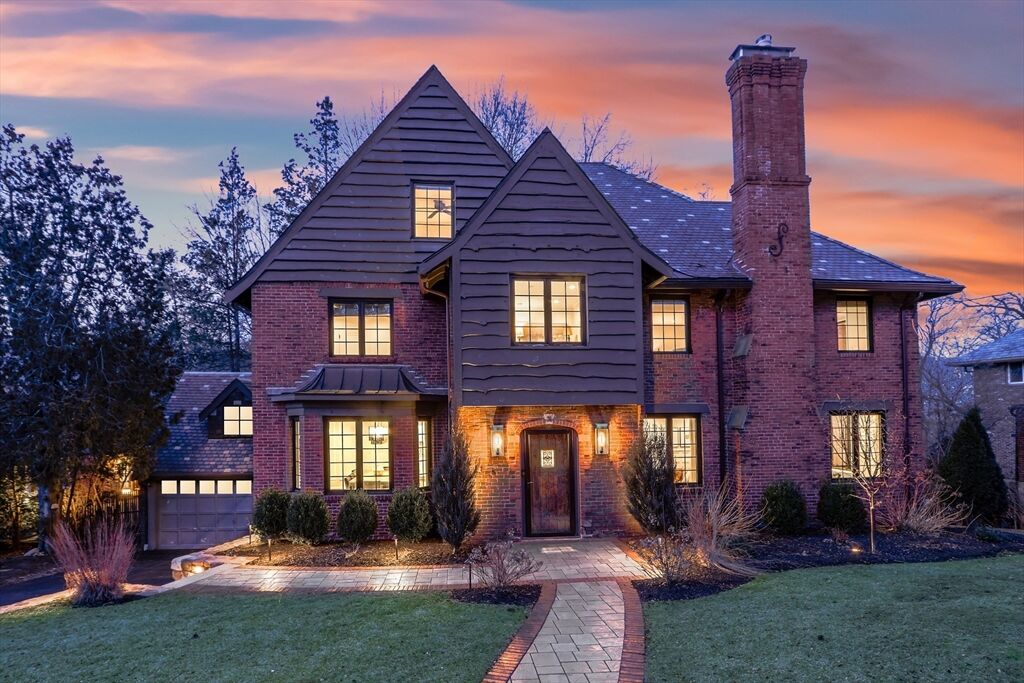Property Photo:  26 Greylock Road  MA 02465 