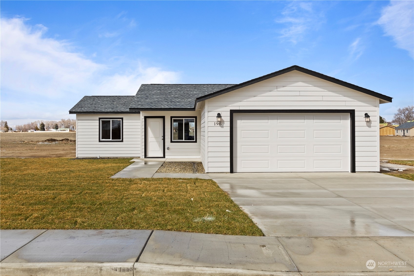 437 N Washington Street  Moses Lake WA 98837 photo