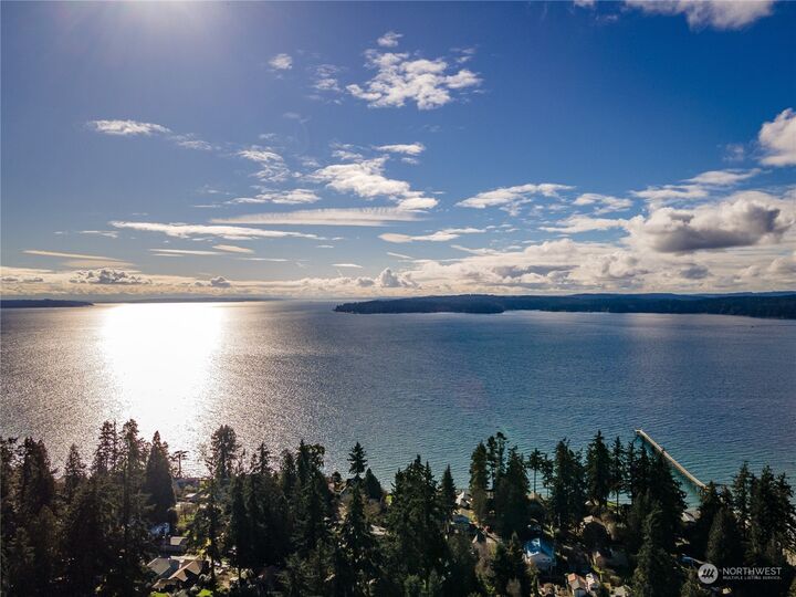 Property Photo:  1111 Xx Greenwood & Park Street NE  WA 98342 