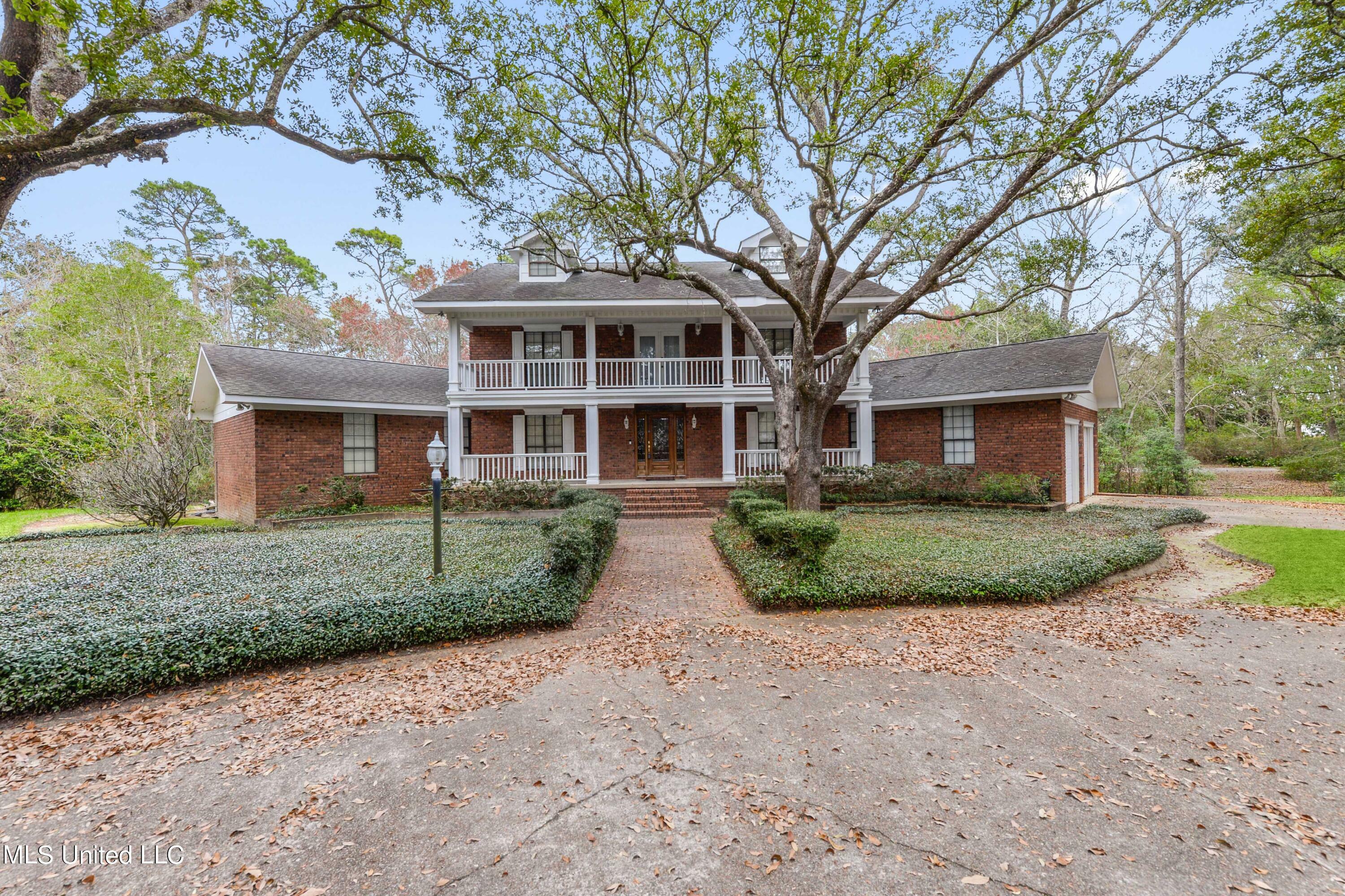 Property Photo:  3712 Townsend Road  MS 39553 