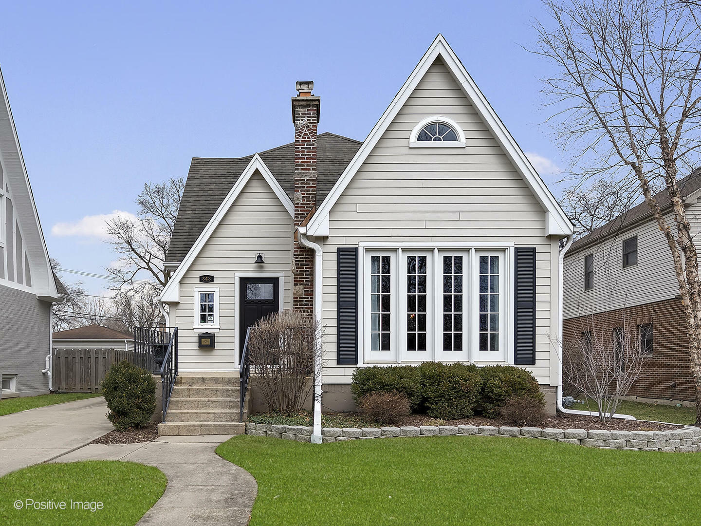 Property Photo:  343 N Oaklawn Avenue  IL 60126 