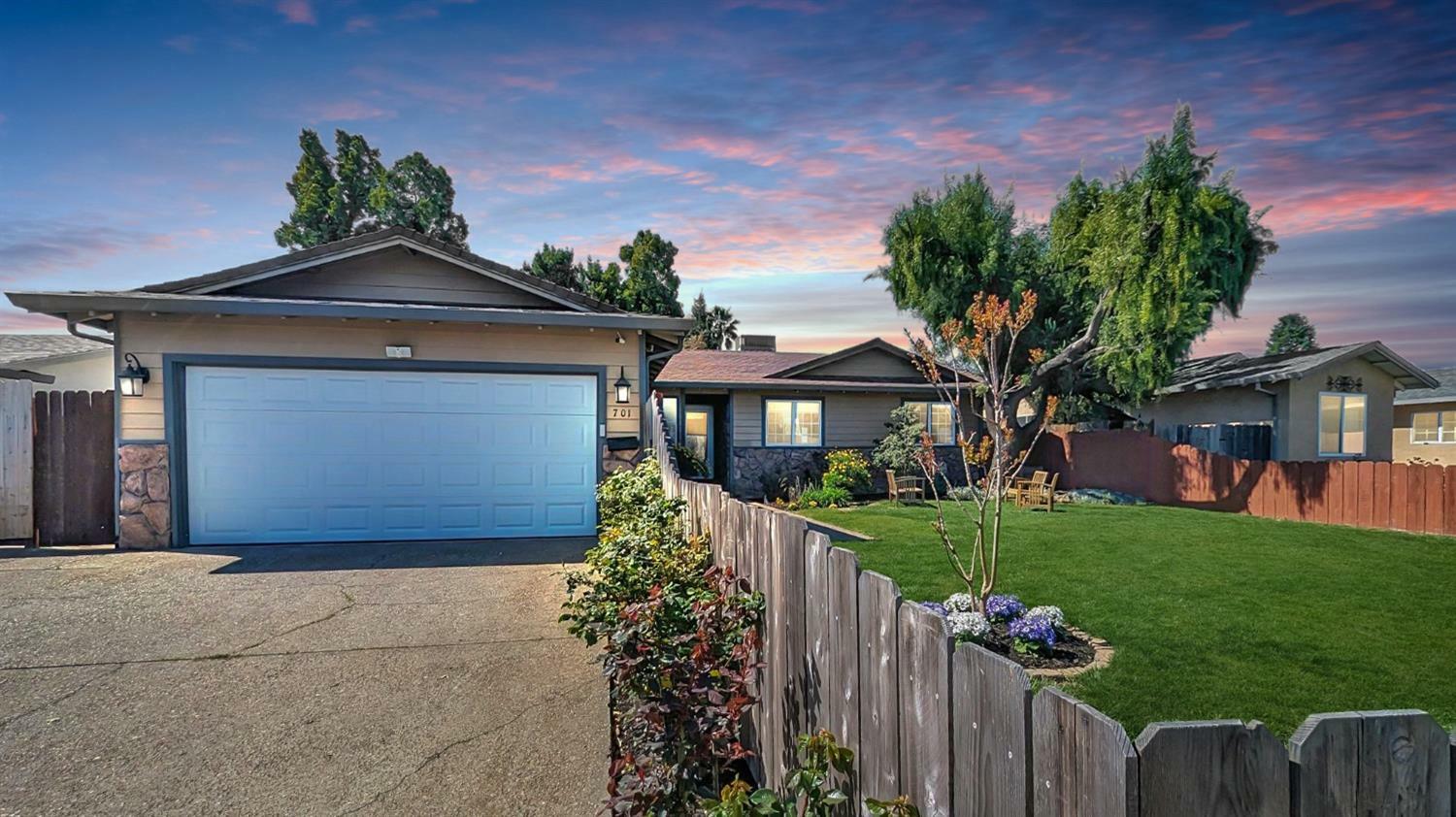 Property Photo:  701 El Capitan Drive  CA 95242 