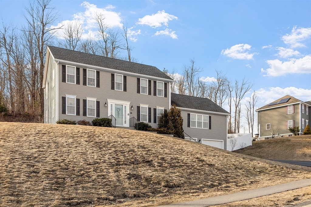 38 Clealand Cir  Rutland MA 01543 photo