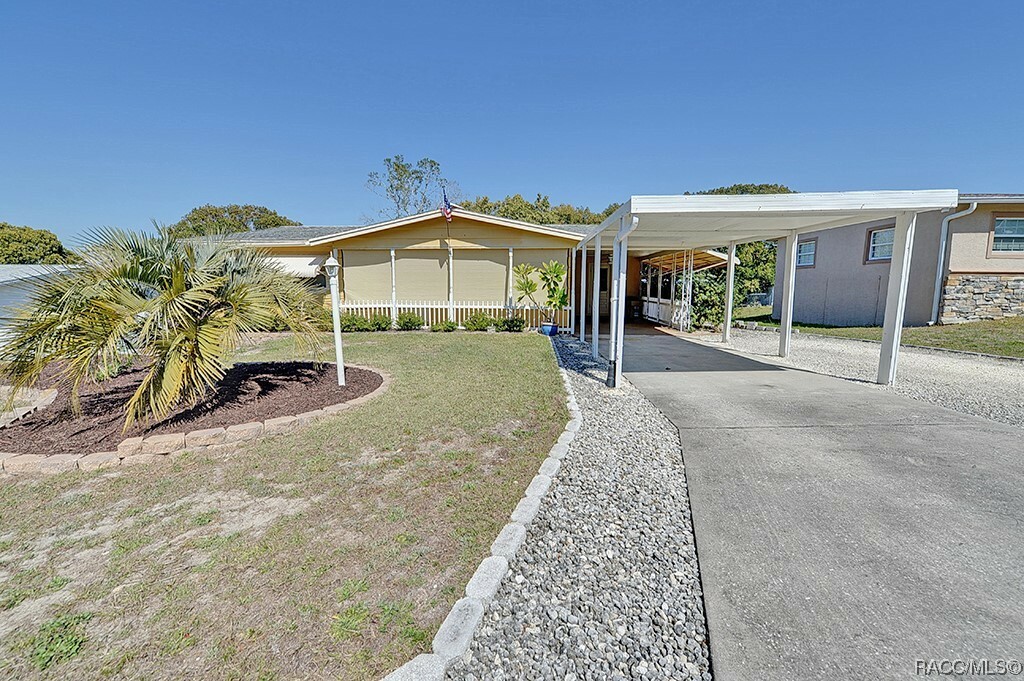 Property Photo:  11 Melissa Drive  FL 34465 