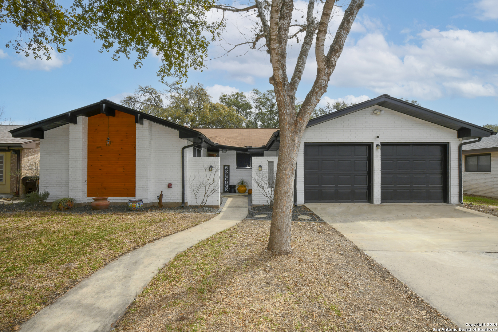 Property Photo:  6830 N Forest Crest St  TX 78240 